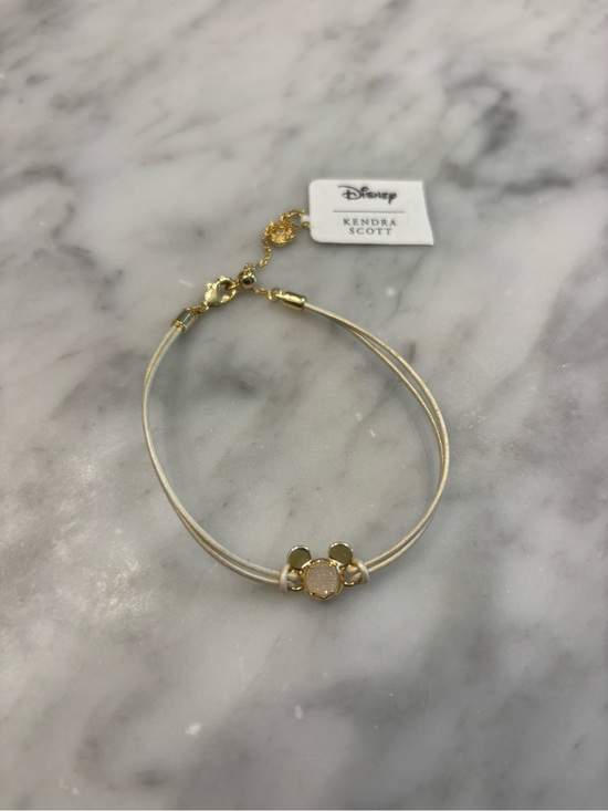 Kendra Scott Jewelry - Kendra Scott Gold Minnie Cord Bracelet